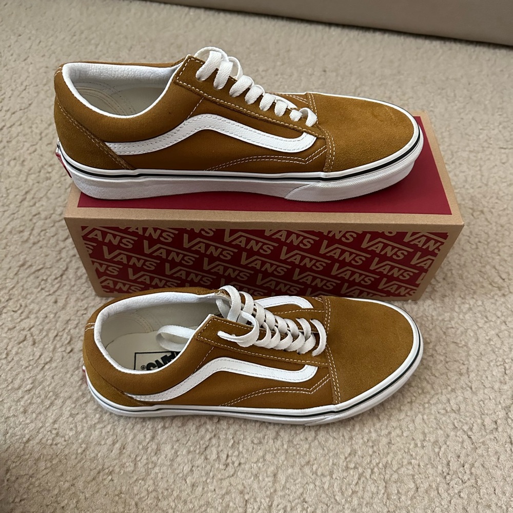 Gold Old-Skool Vans